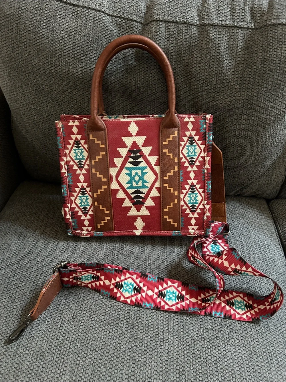 NWOT Wrangler Southwest-Pattern Red Canvas Tote with Brown Leather Trim